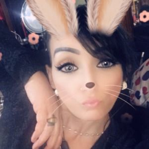 Meet your Posher, Dana